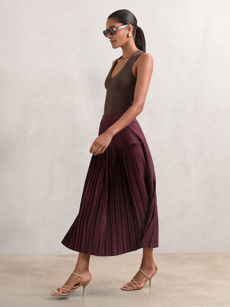 ATHAR-Pleated Midi Skirt in Burgundy