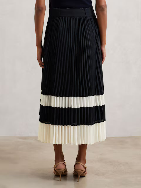ATHAR-Belted Pleated Midi Skirt in Navy/Ivory